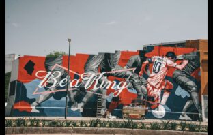 Budweiser homenajea a Messi en Argentina a través del arte urbano