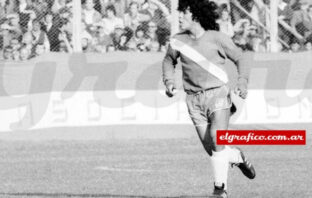 Maradona cumple 60 años y El Gráfico recorre su historia