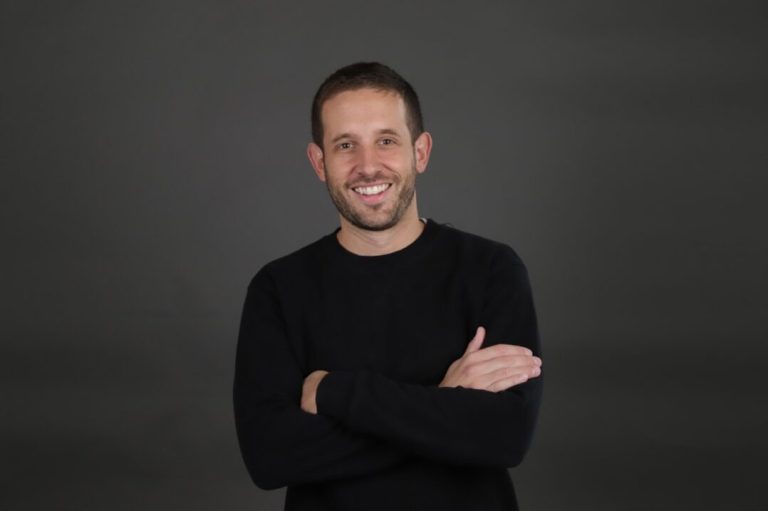 Juan Giovaneli, de Budweiser Argentina: “La moda nos permite conectar con el consumidor de un modo distinto e inesperado”