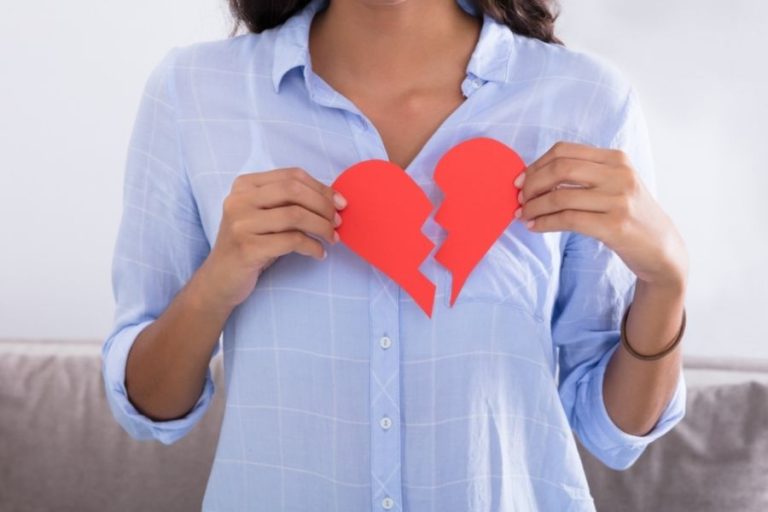 La particular propuesta de Bumble para los “corazones rotos” mexicanos en Navidad