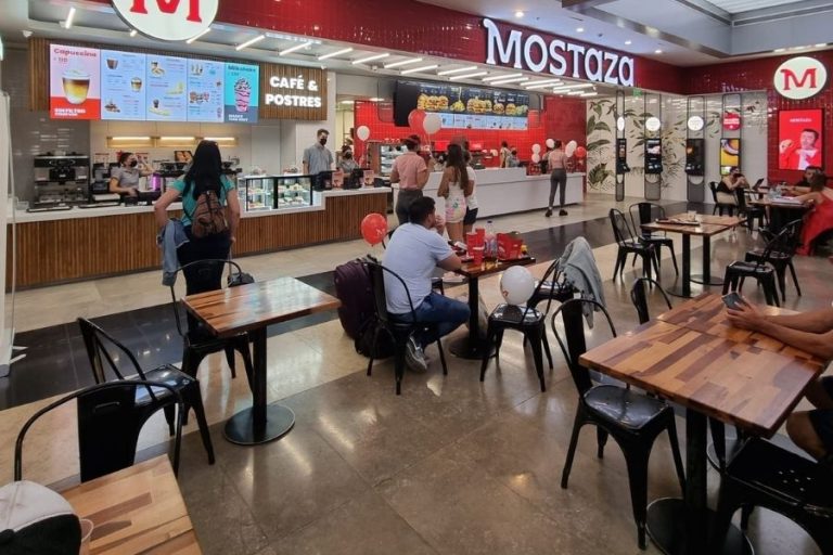 Mostaza inaugura su local en Aeroparque y presenta su plan de expansión 2022