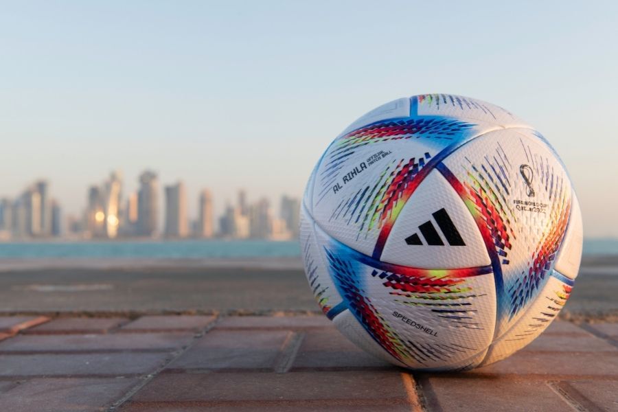 Una vez más Perjudicial taza Adidas presenta la pelota oficial del Mundial, inspirada en los tiempos que  corren