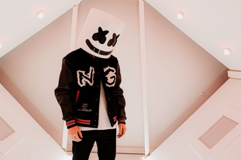 Coca-Cola lanza una creación de edición limitada junto al artista Marshmello