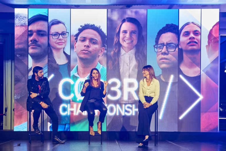 Ogilvy Argentina creó una miniserie para IBM que muestra cómo la tecnología puede transformar el mundo