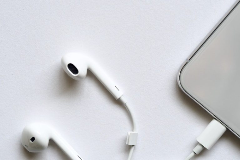 El 88% de los mexicanos consume audio online, según nuevo estudio de Entravision Cisneros Interactive