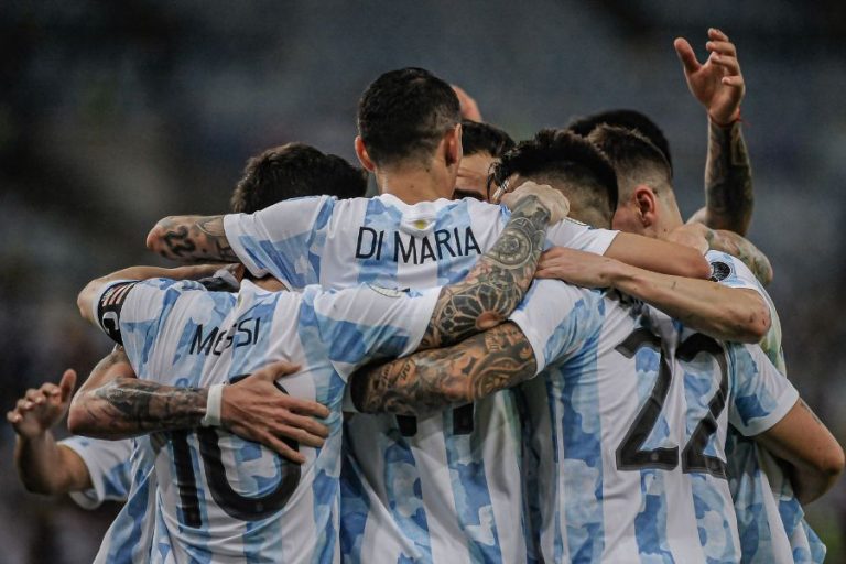 Argentina: TyC Sports se viste de celeste y blanco para festejar su aniversario número 28