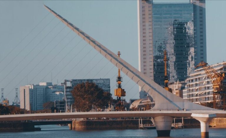 Bigbox y Flybondi se unen para ofrecer las mejores experiencias en Argentina
