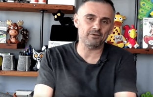 Gary Vaynerchuk, en Adweek Latam: “Los NFTs serán uno de los cambios tecnológicos de consumo más grandes de la historia”