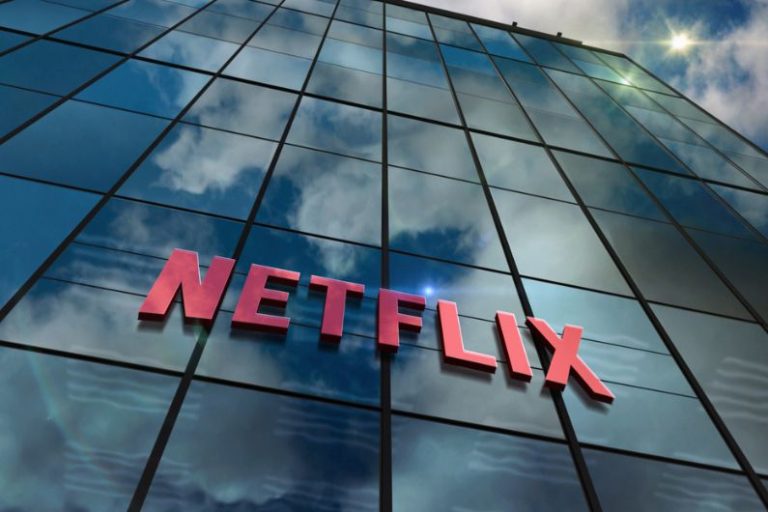 El incipiente negocio publicitario de Netflix está en problemas. ¿Cuál es la razón?