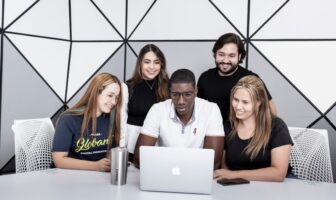 Globant ofrecerá 1.000 becas para interesados en estudiar carreras de tecnología