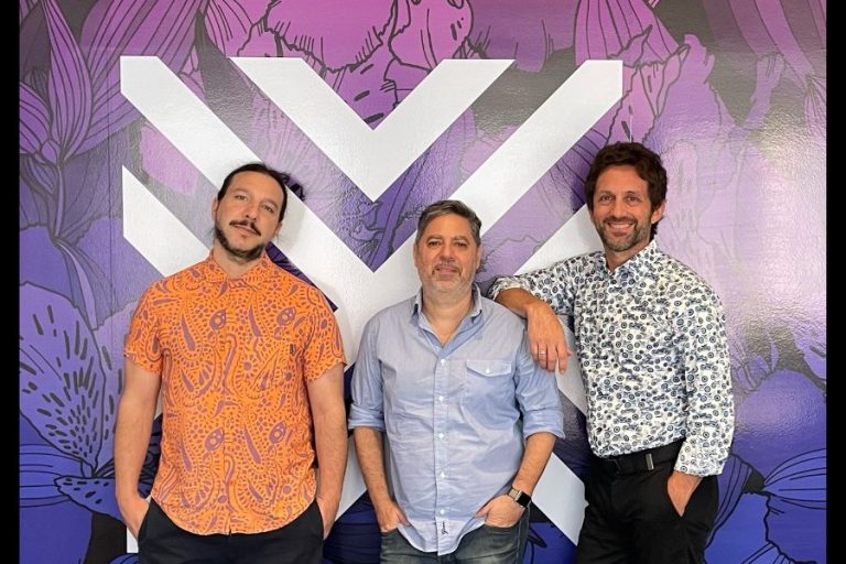 VMLY&R Argentina integra a Dhélet