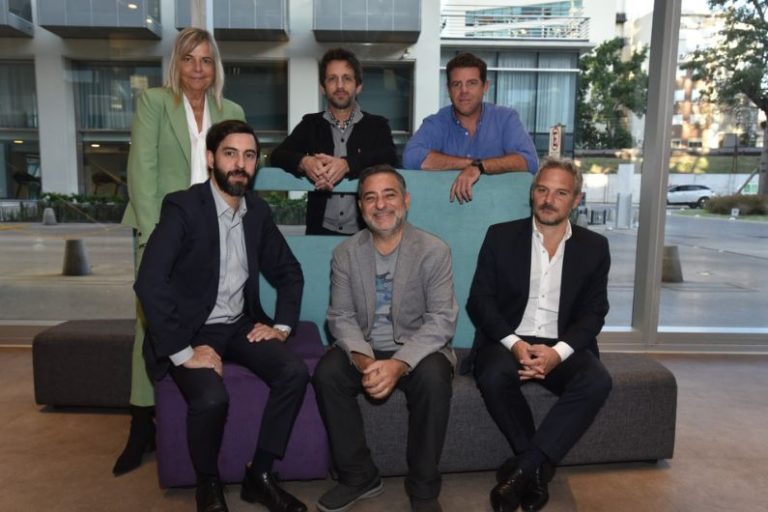 Argentina: El #ProyectoObservatorio presenta su primer informe sobre la industria de la comunicación