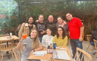 Kickads y Midios consolidaron una alianza en México