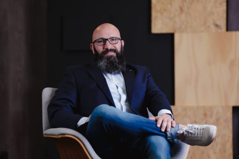 Superando el FOMA en el marketing: ¿Cómo funciona el First Party Data en esta era sin cookies?