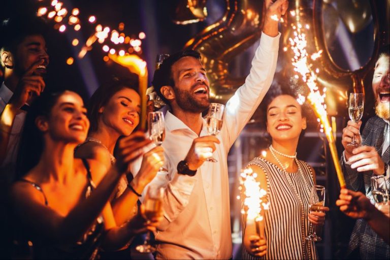 ¿Cuáles son los propósitos que tienen en mente los mexicanos para 2024?