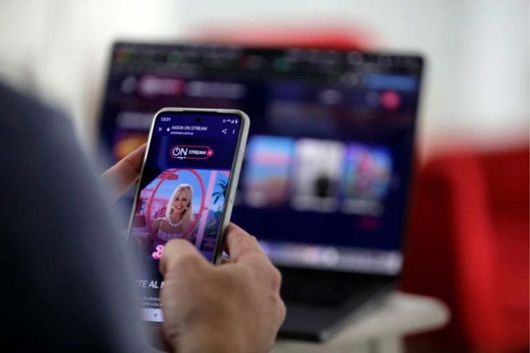 AXION energy suma una plataforma de streaming para ver películas