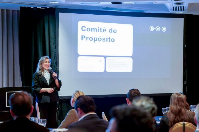 AVE presentó sus planes para 2024 en asamblea general