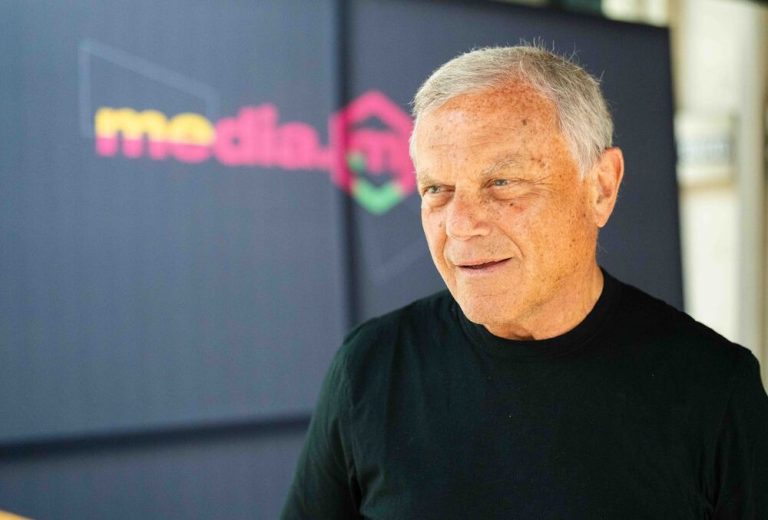 Sir Martin Sorrell aborda la revolución de la IA y el futuro de la publicidad en Cannes Lions 2024