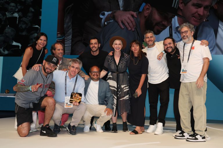 Siguen los triunfos hispanos: México y Ecuador ganan oro en gaming. Argentina y Perú suman leones de plata y bronce