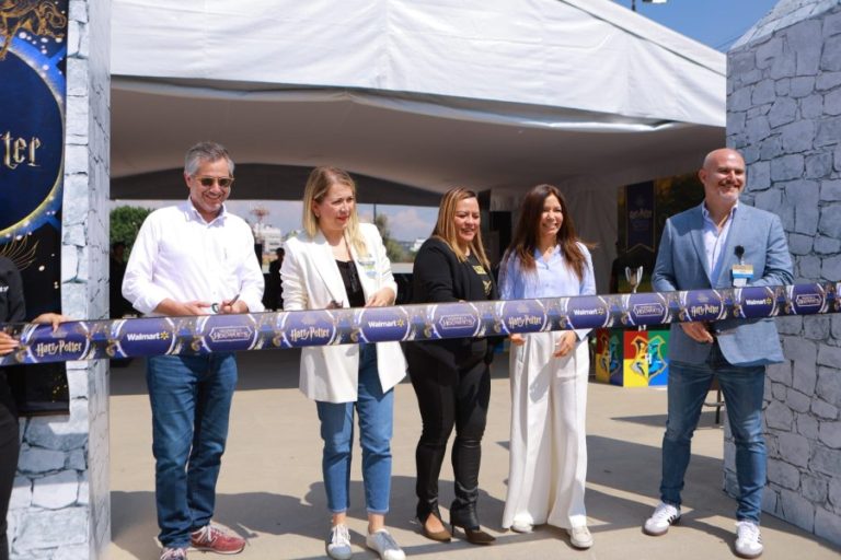 Walmart Supercenter y Walmart Connect celebran cumpleaños de Harry Potter con experiencia para fanáticos