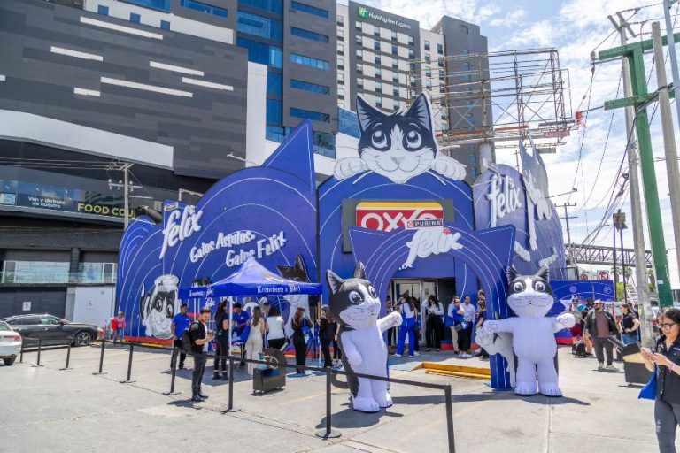 Purina Felix lanza experiencia de compra en nueva tienda insignia Oxxo en Monterrey