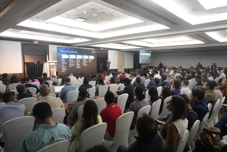 El eCommerce Day Panamá 2024 reunió a más de mil profesionales impulsando el futuro del comercio digital