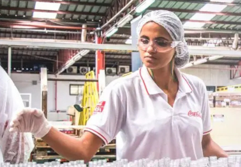 Coca-Cola FEMSA demuestra su sólido compromiso con el talento femenino