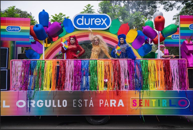 Bombai impulsó junto a Durex una experiencia vibrante en el Pride Lima 2025