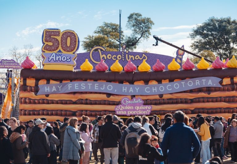 Chocolinas celebró sus 50 años con un multitudinario evento en el Planetario