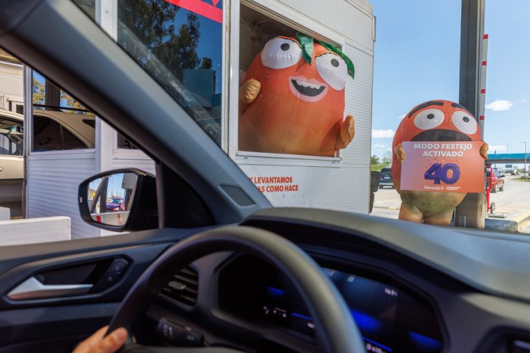 Naranja X celebra 40 años con una acción inédita y un mensaje de libertad financiera