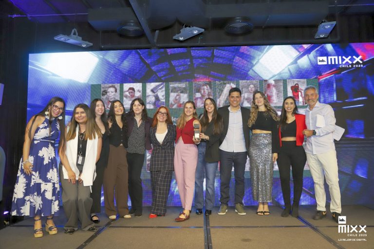 SAMY gana Oro y Bronce en los IAB Mixx Chile 2025 junto a Natura