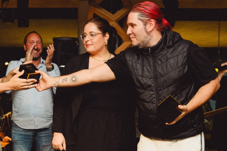 Genosha conquista el máximo galardón en los Premios +Digital 2025 con “The 4th Judge”: innovación argentina al servicio del boxeo