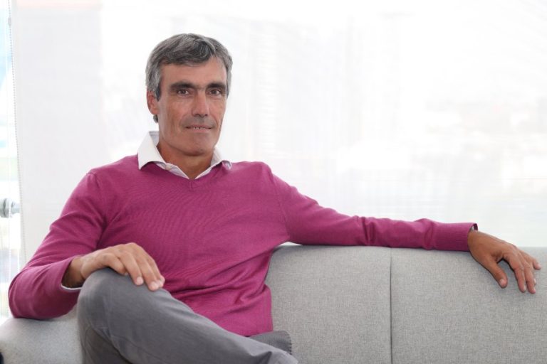 Nicolás McCormack de Warner Bros. Discovery: La adquisición de Roku y una nueva era del entretenimiento conectado